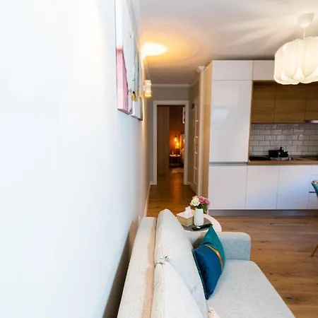 Hanna - Belle In The Heart Of The Old Town Apartment