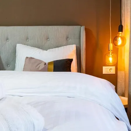 Hanna - Belle In The Heart Of The Old Town Apartment Brasov